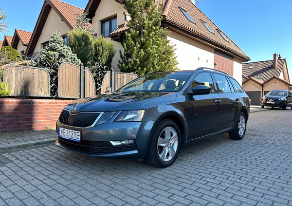 Skoda Octavia cena 59900 przebieg: 168300, rok produkcji 2019 z Chorzów małe 352